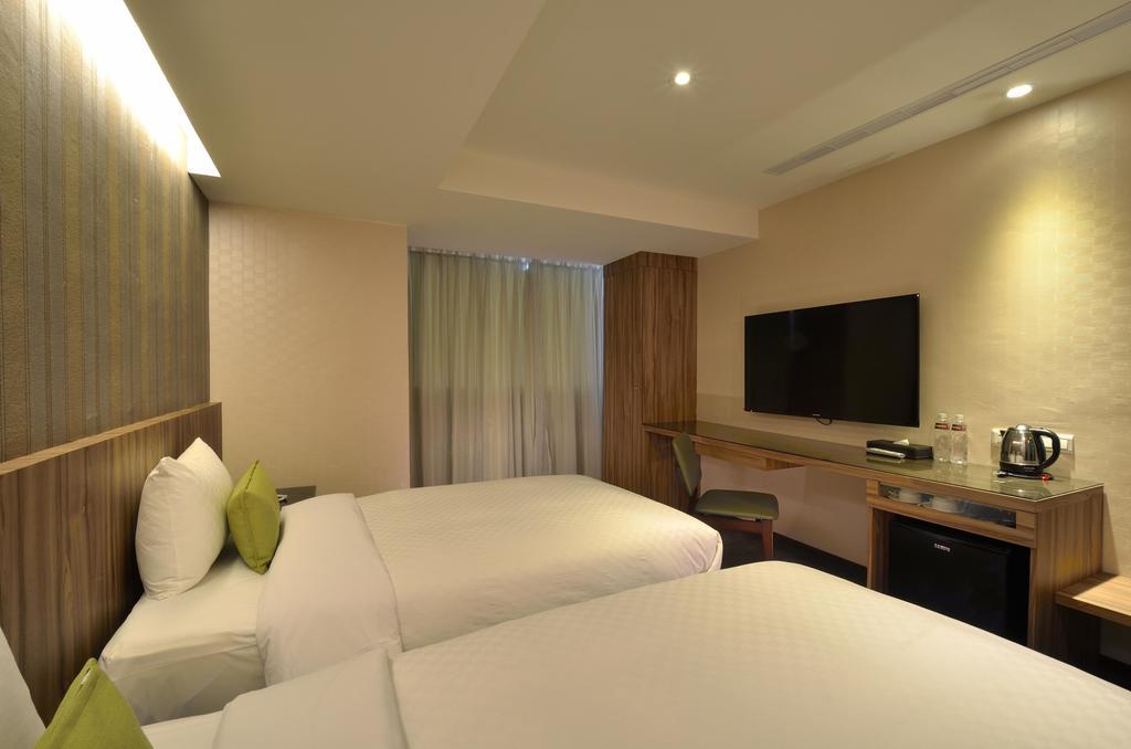 欣欣時尚旅店松山站 Hotel Taipé Quarto foto