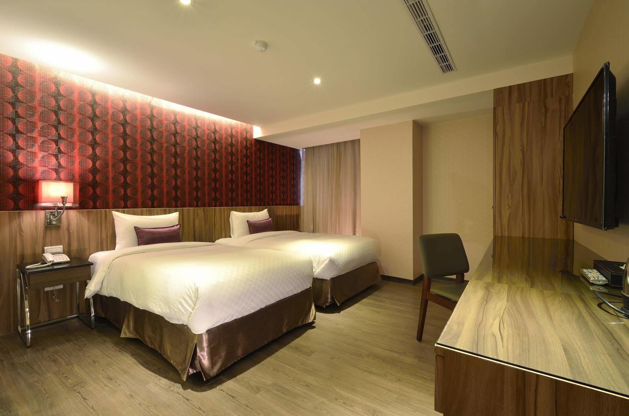欣欣時尚旅店松山站 Hotel Taipé Exterior foto
