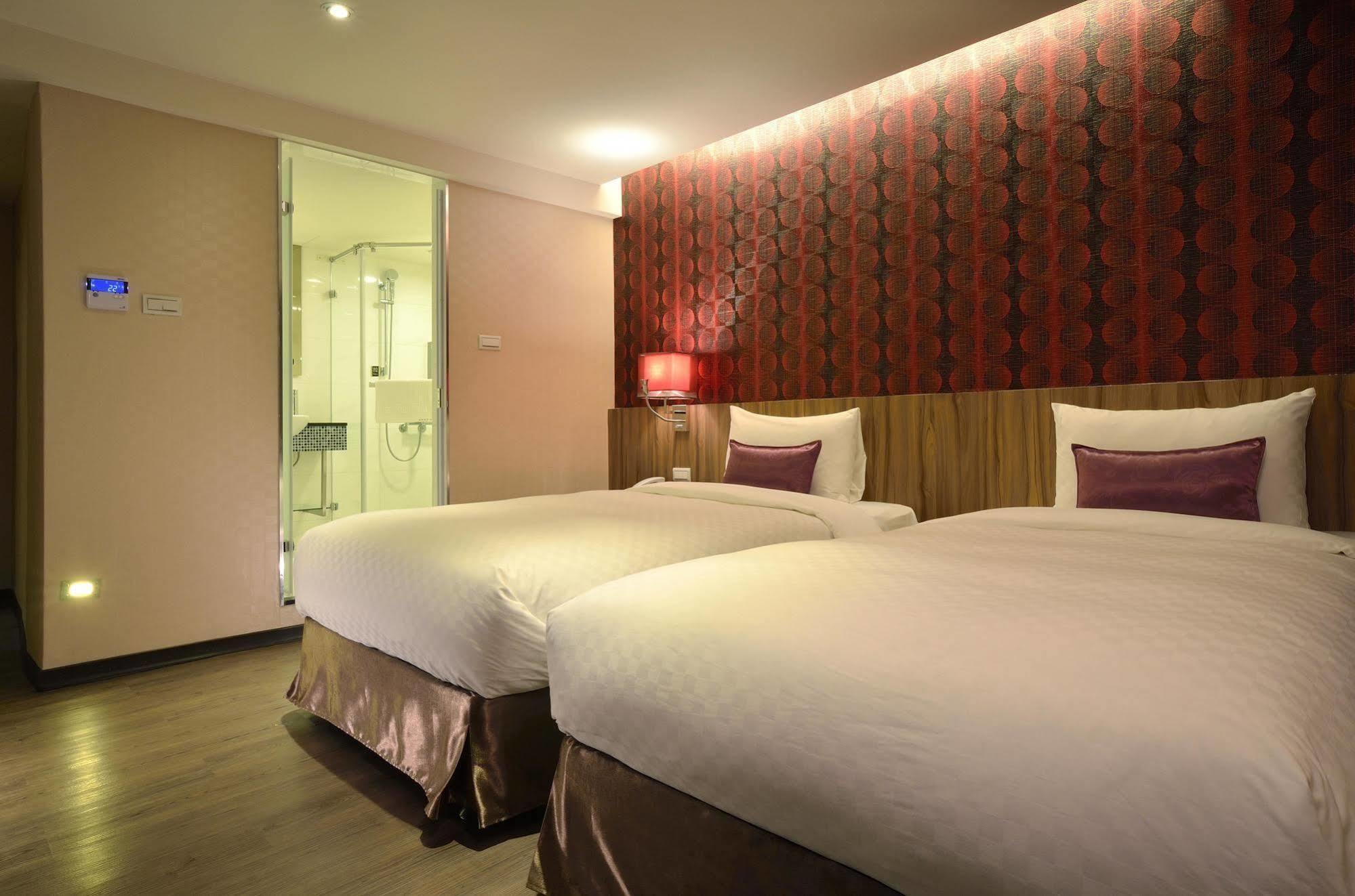 欣欣時尚旅店松山站 Hotel Taipé Exterior foto